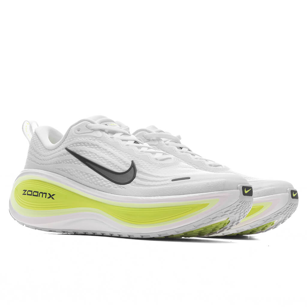 Women's Vomero Plus - White/Black/Cyber – Feature