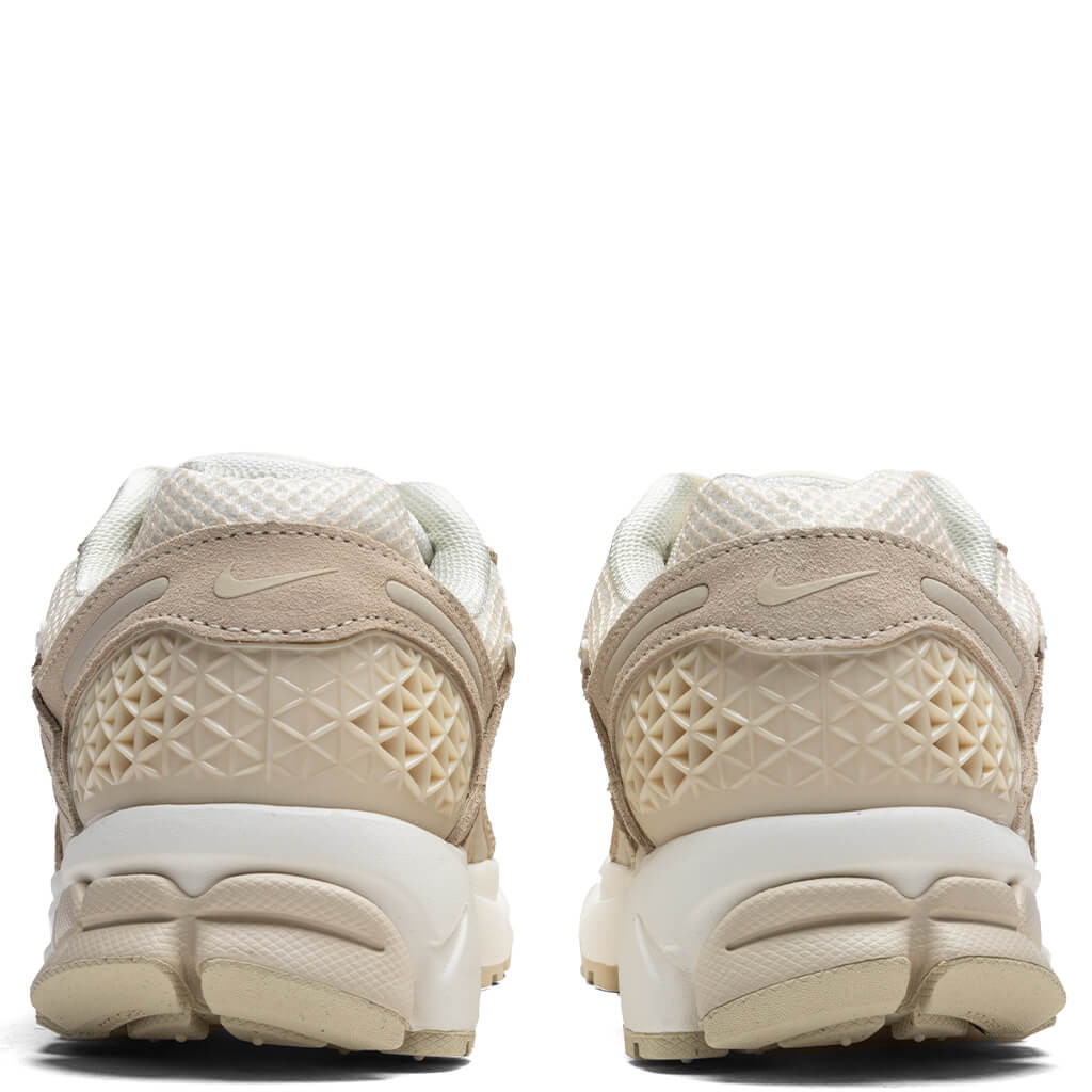 Women's Zoom Vomero 5 Gold - Beach/Sail/Light Khaki/Pale