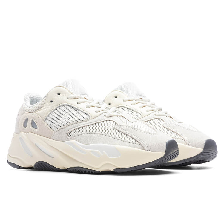 Yeezy Boost 700