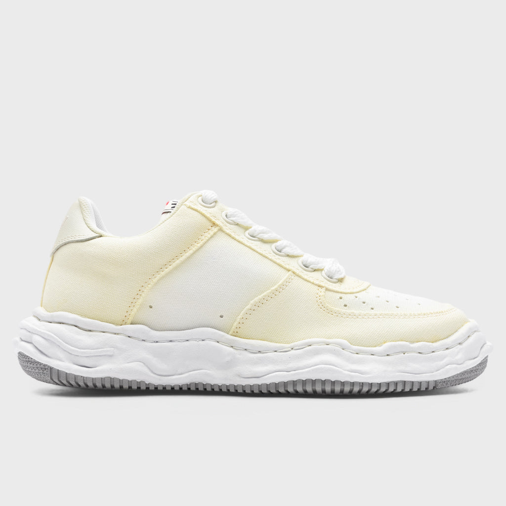 Wayne Low Top Sneakers - White