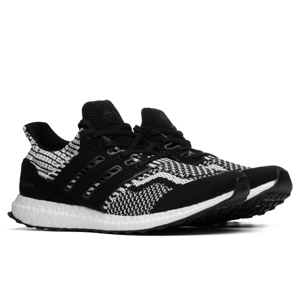 Ultraboost 5.0 DNA - Core Black/Cloud White – Feature