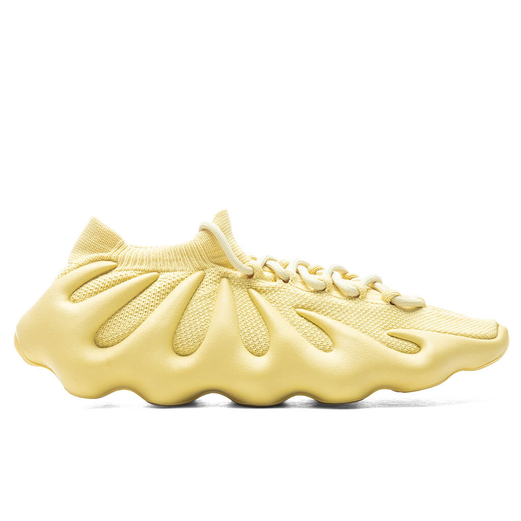 Yeezy 450 - Sulfur – Feature