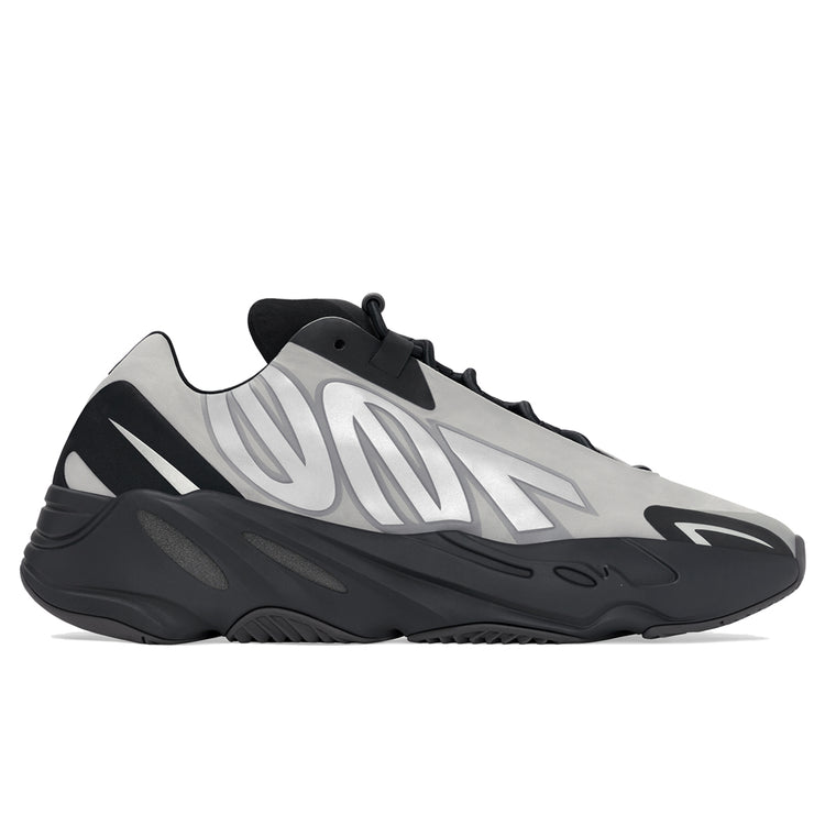 Yeezy 700 MNVN - Metallic – Feature