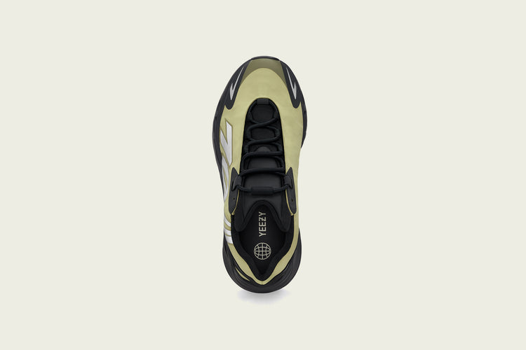 Yeezy 700 MNVN