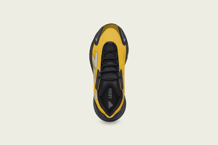 Yeezy 700 MNVN