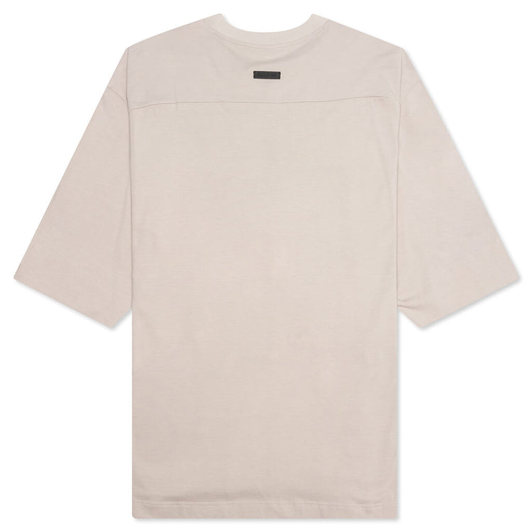 What is Fear of God ESSENTIALS? A Guide to the Cult-Favorite Brand ...