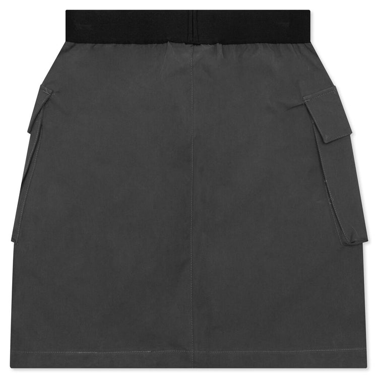 Essentials Women's Cargo Skirt Iron Feature
