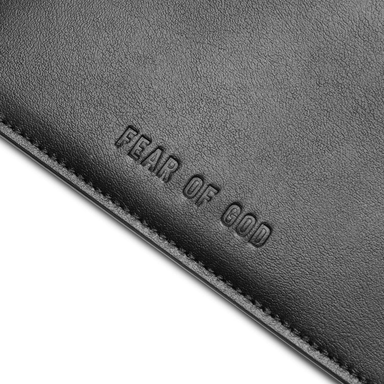 Passport Wallet - Black – Feature
