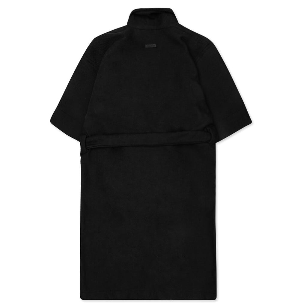 Robe - Black – Feature