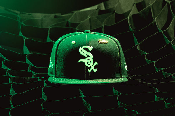 New Era Chicago White Sox Women's Black Tie-Dye Cropped Long