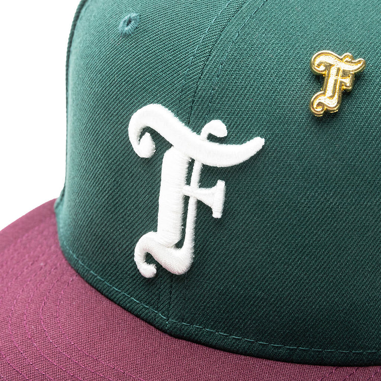 Feature x New Era Old English F Snapback Hat w/ Pin - Dark  display picture 1