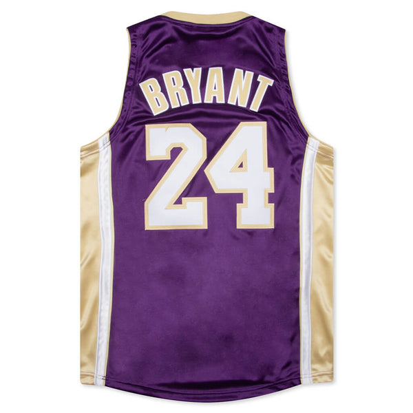 Shop Mitchell & Ness Los Angeles Lakers HOF Kobe Bryant Authentic Jersey  AJY4CP20022-LALPURP96KBR purple