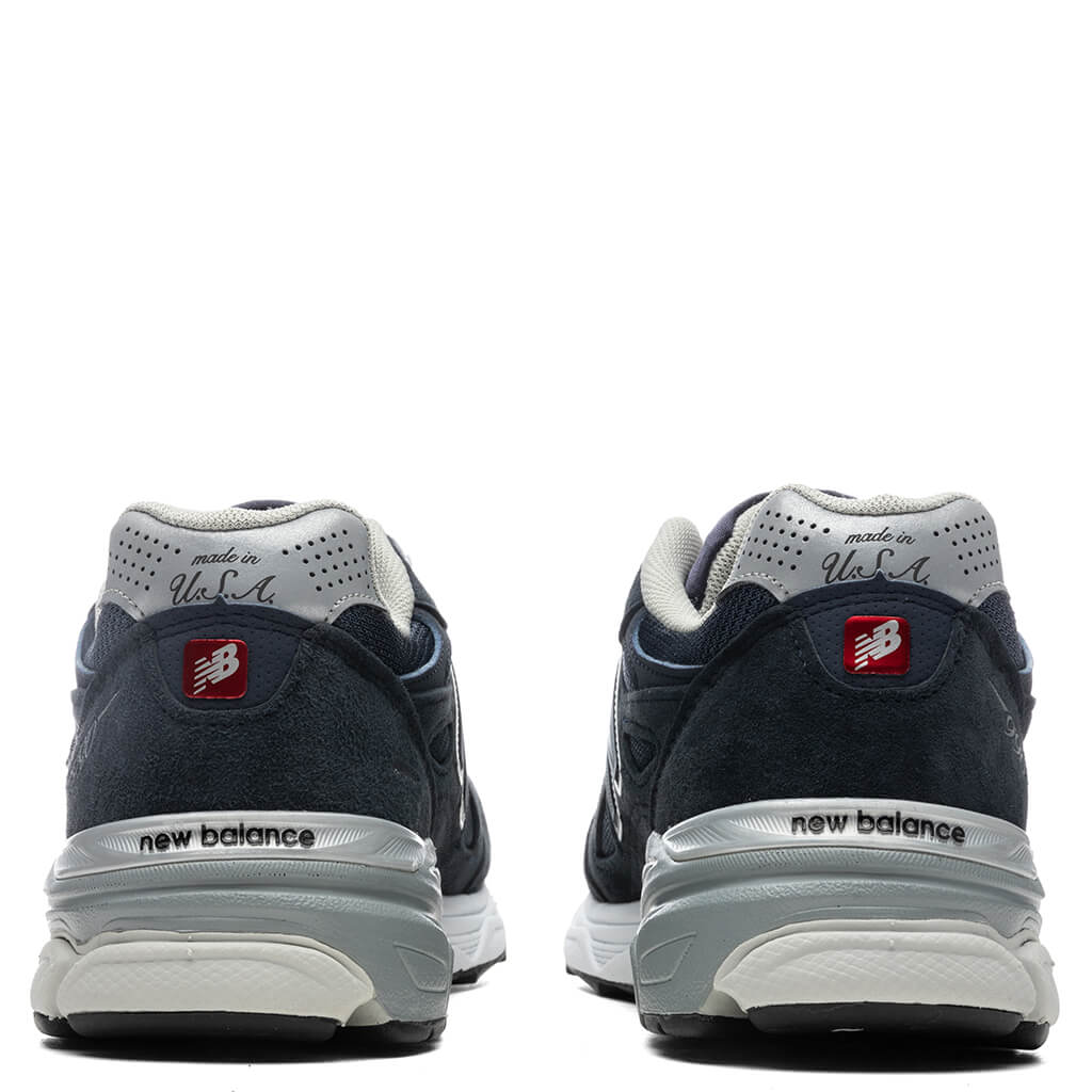 990v3 - Navy/White – Feature