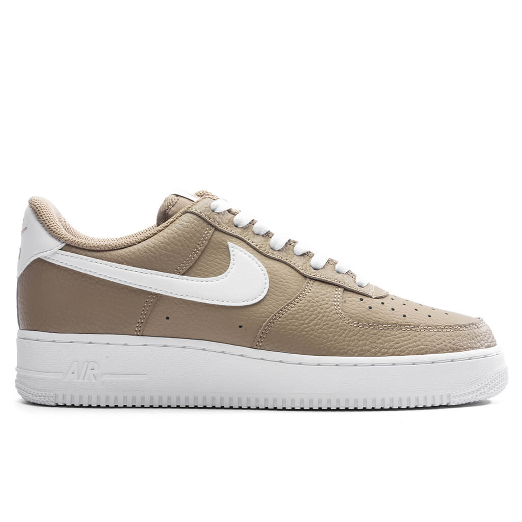 NIKE AIR FORCE 1 '07 LOW khaki WHITE カーキ