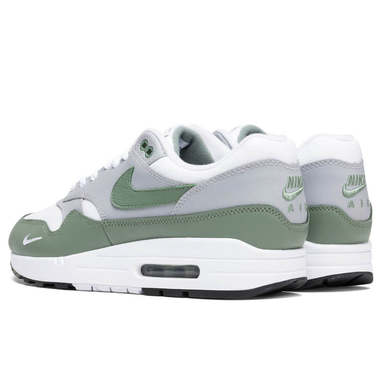 air max 1 spiral sage