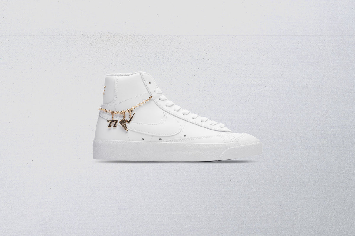 featuredrelease -preordertop- -preorder1-