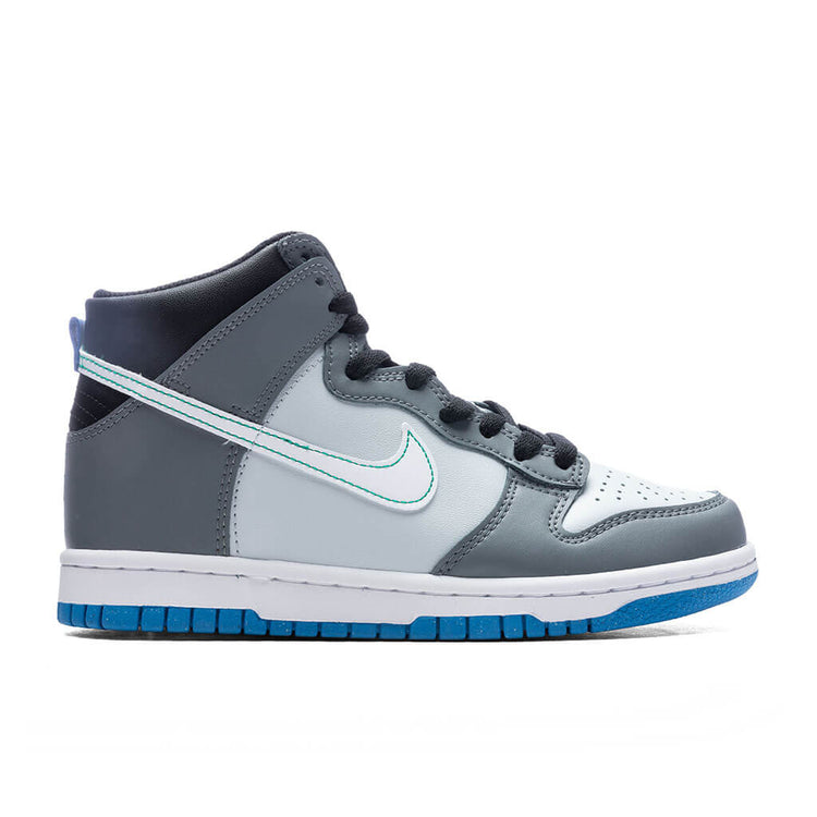 dunk high pure platinum stock x