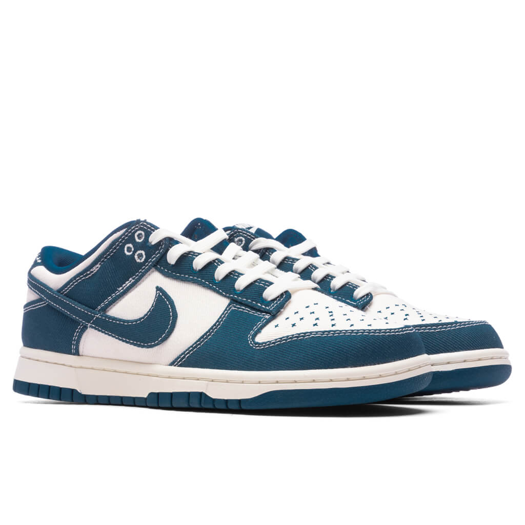 Dunk Low Retro SE - Summit White/Industrial Blue â Feature