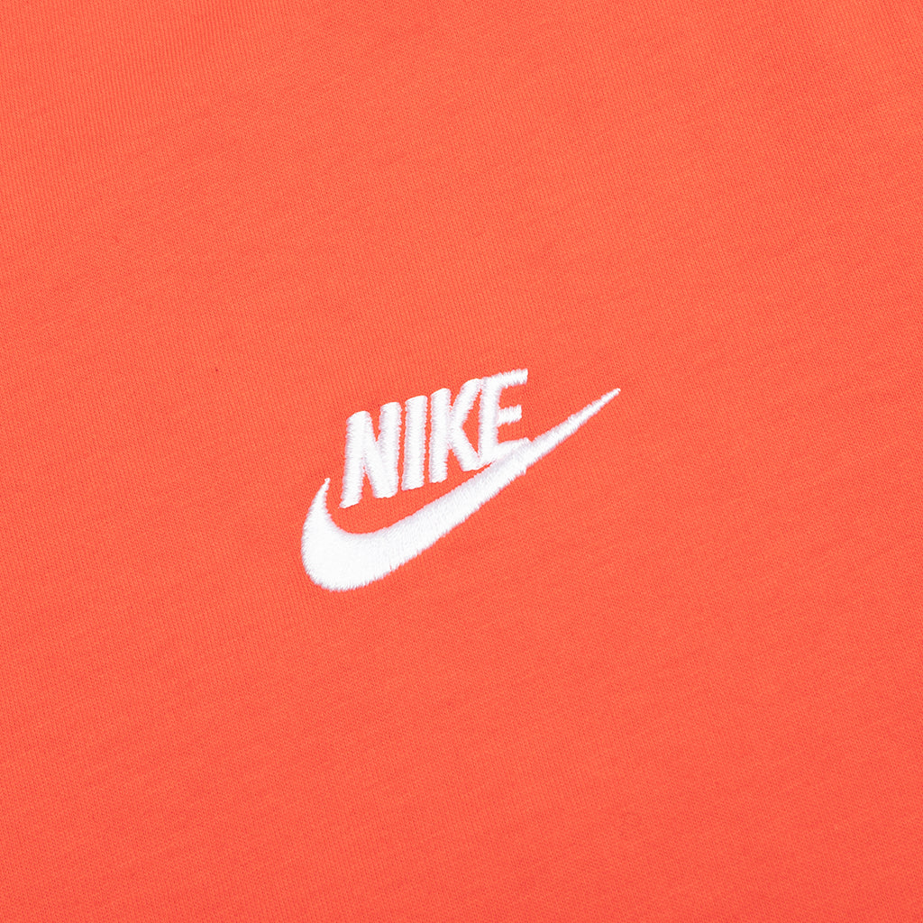 Sportswear Club T-Shirt - Team Orange/White – Feature