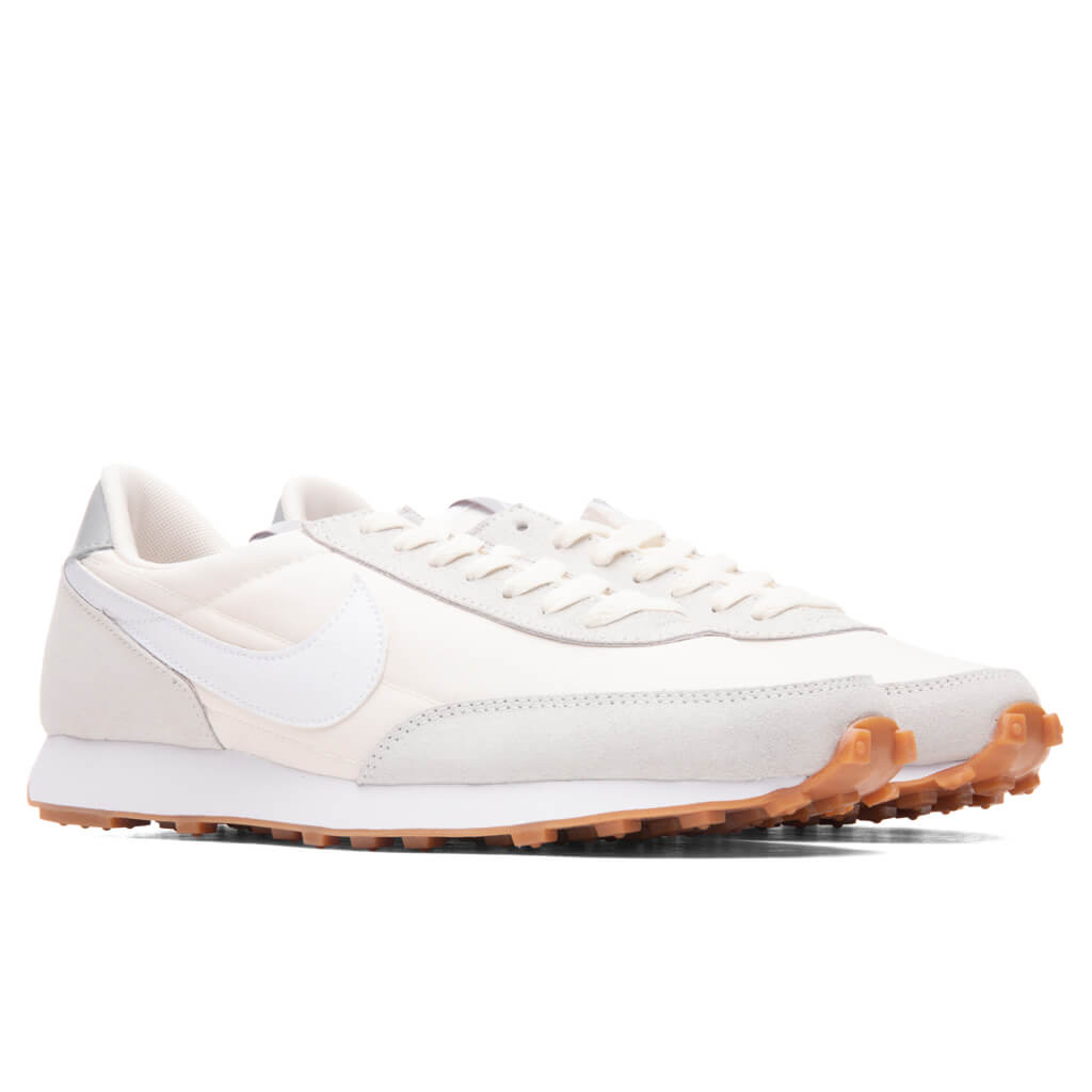 Women's Daybreak - Summit White/White â Feature