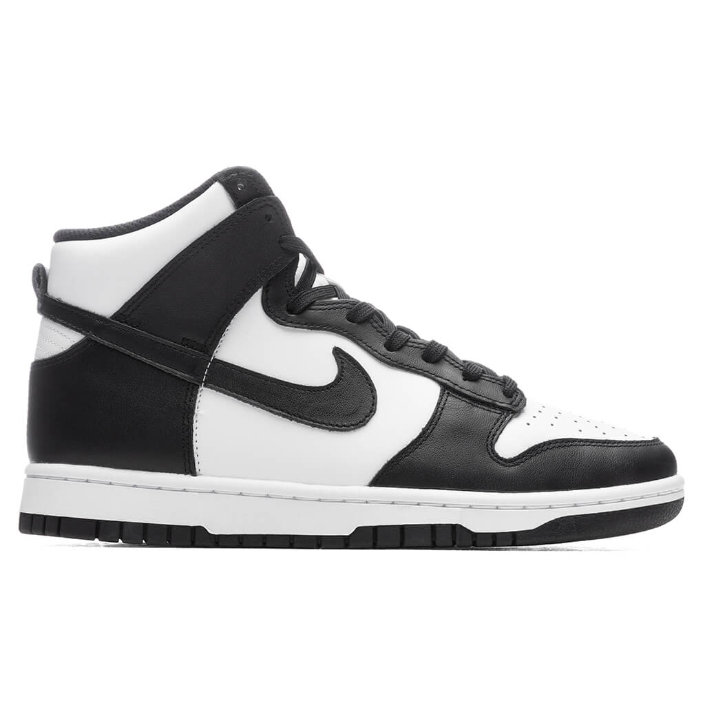 womens black and white dunk low