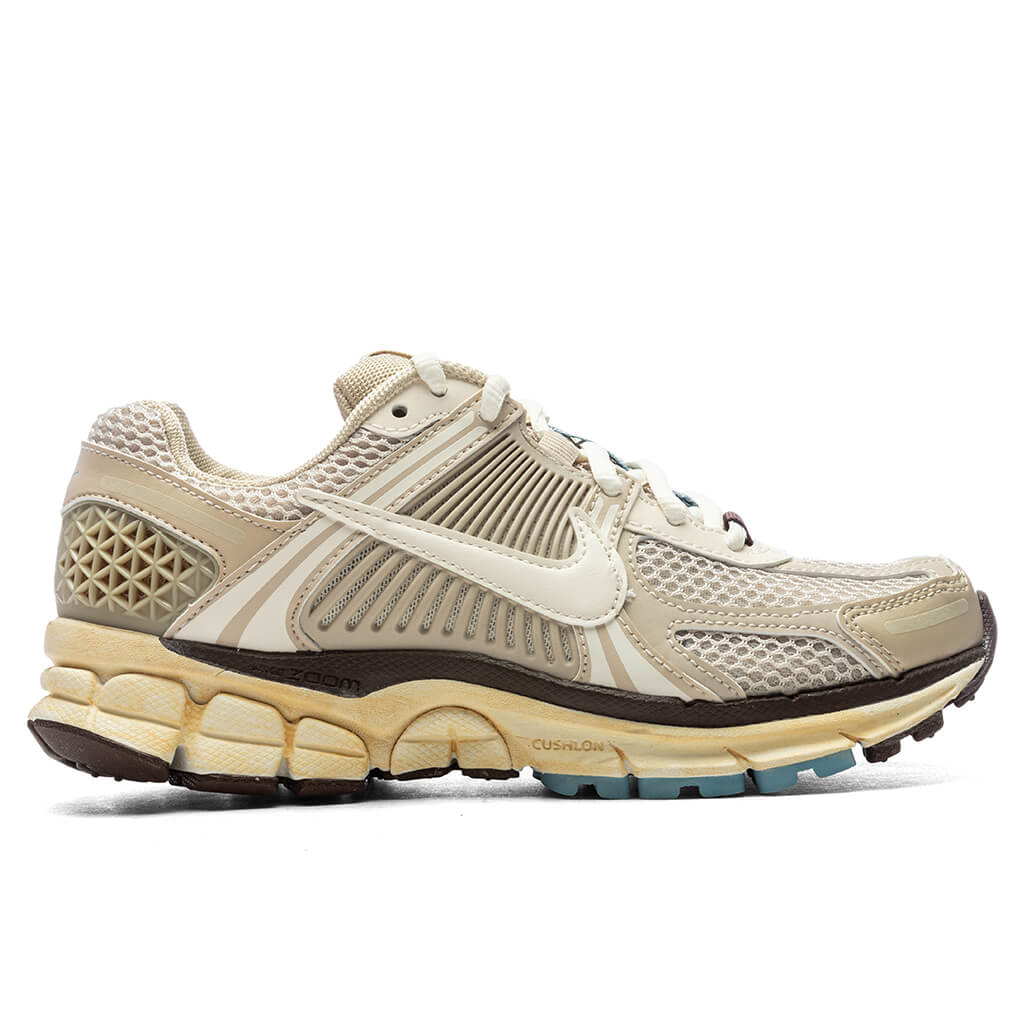Nike Zoom Vomero 5 Oatmeal
