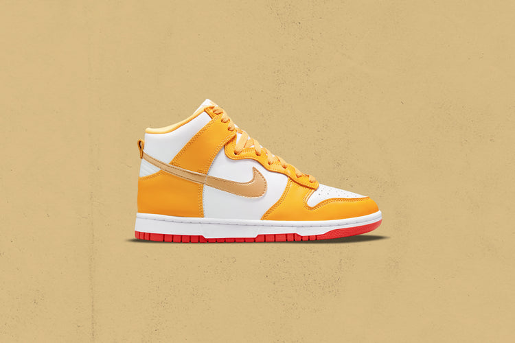 university gold dunk