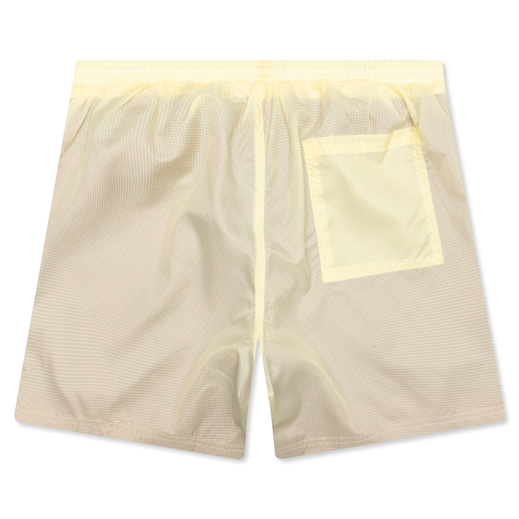 VCR Active Shorts Cream Feature