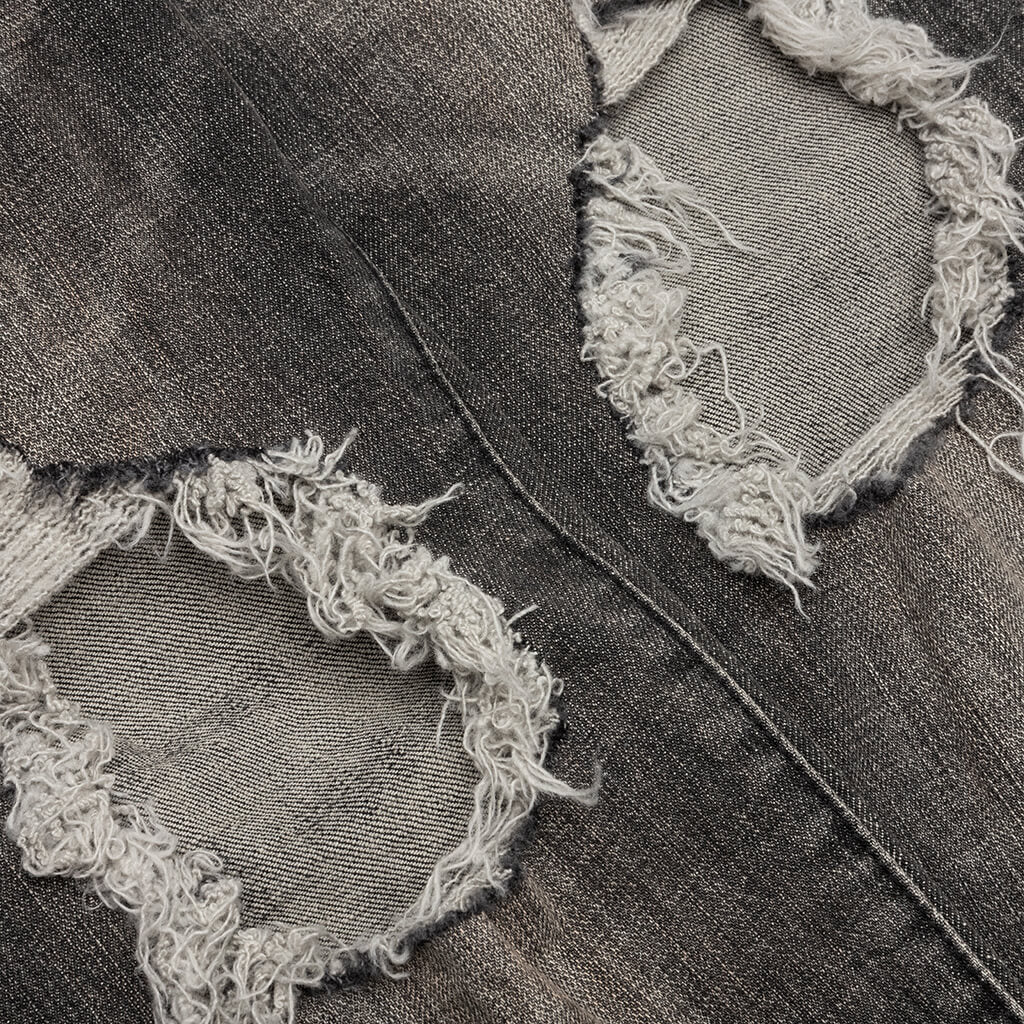 P002 - Grey Dirty Blowout – Feature