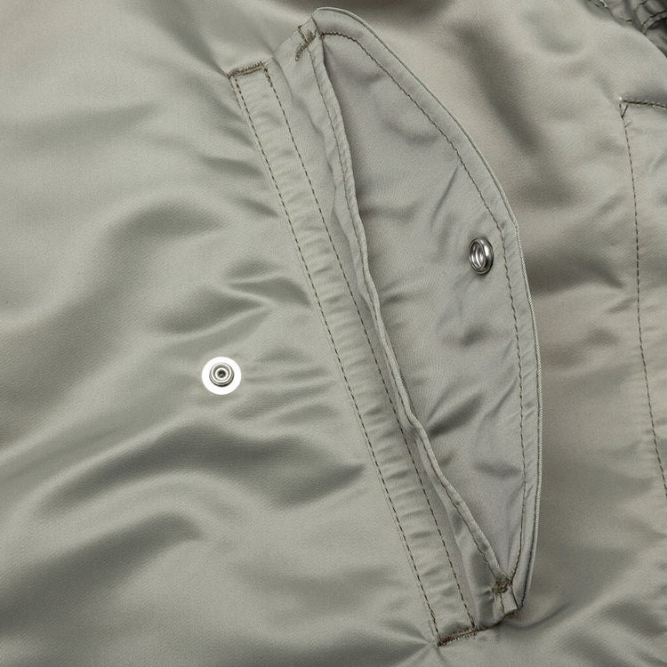 Nylon Twill Blouson - Light Khaki – Feature 