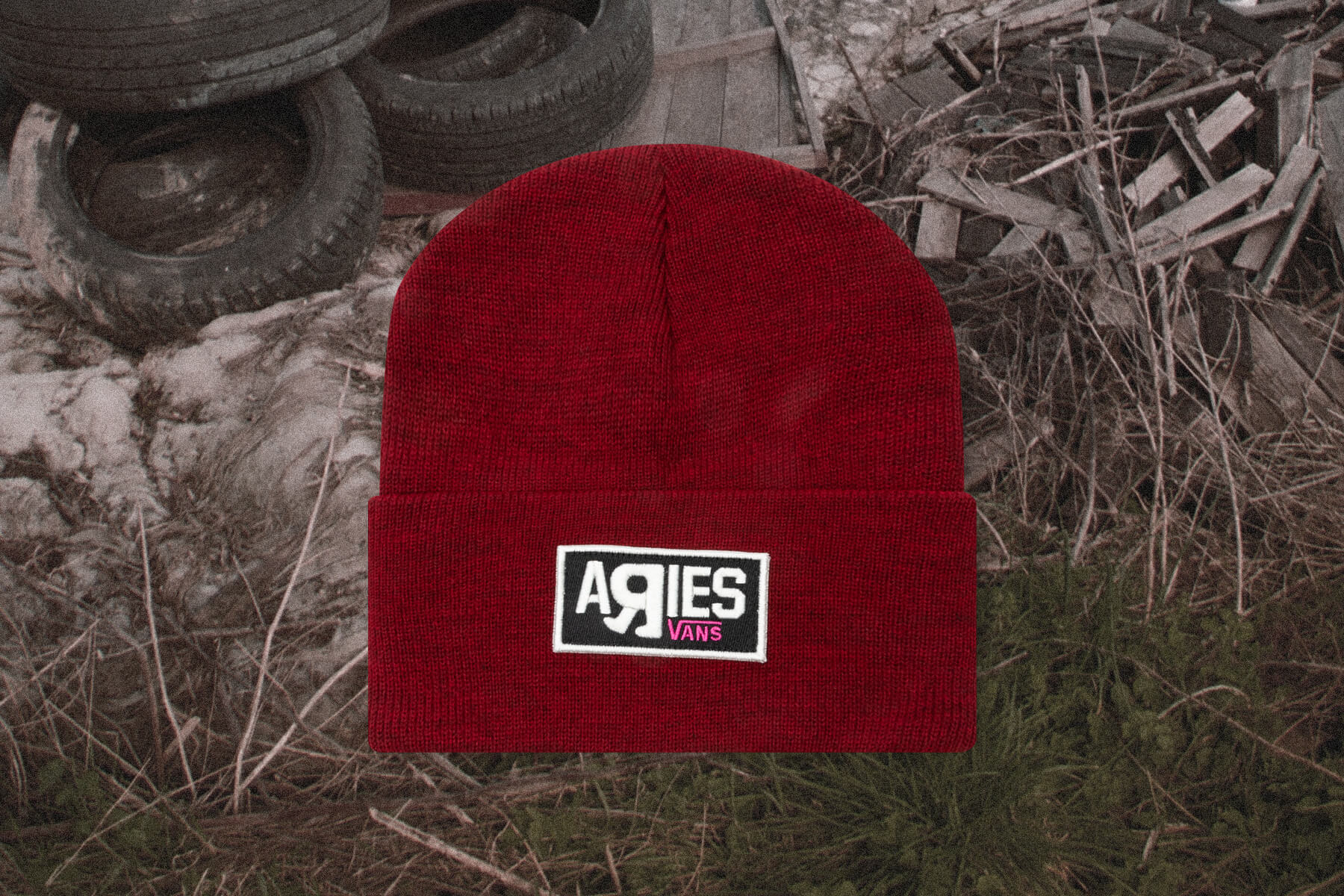 Red vans beanie online