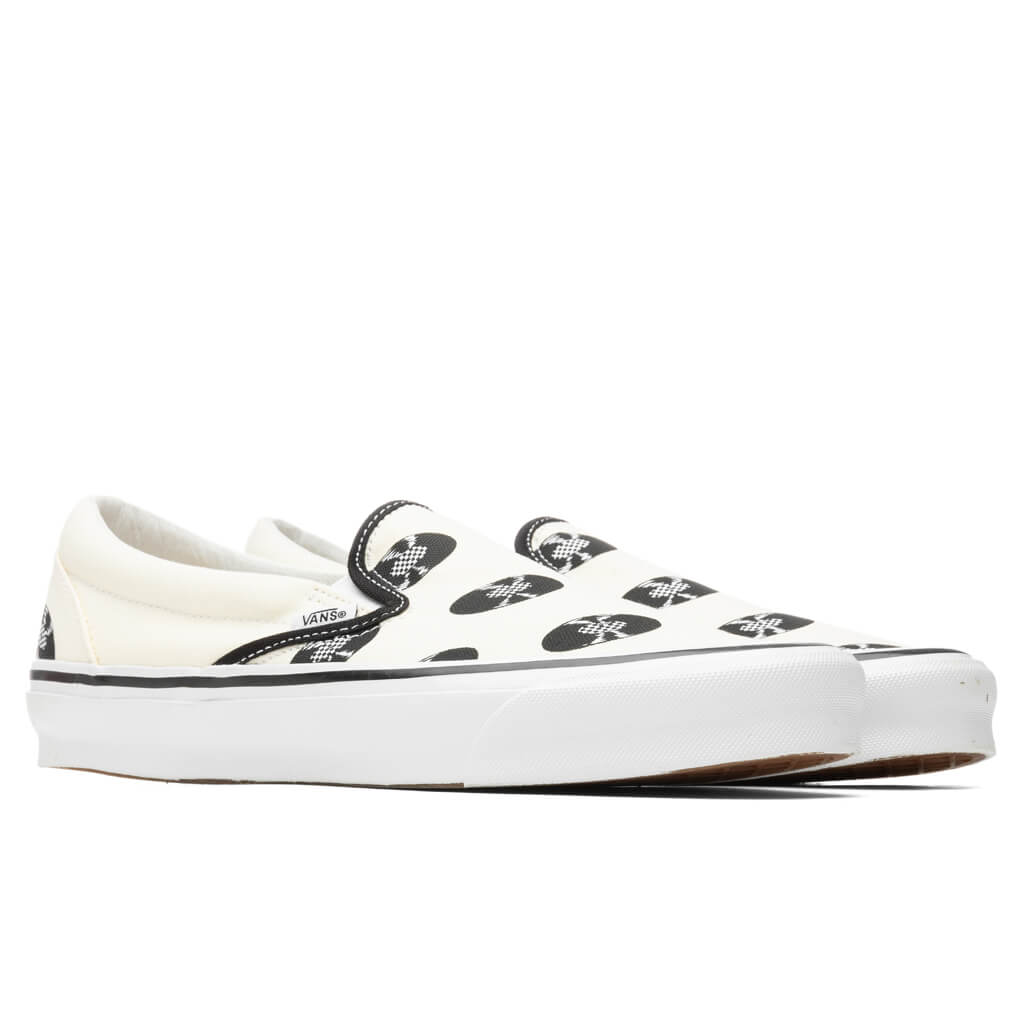 Vans Vault x OG Classic Slip-- Classic White/Records – Feature