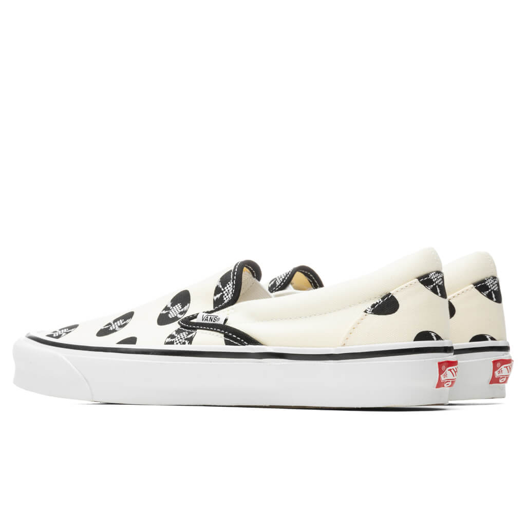 Vans Vault x OG Classic Slip-- Classic White/Records – Feature