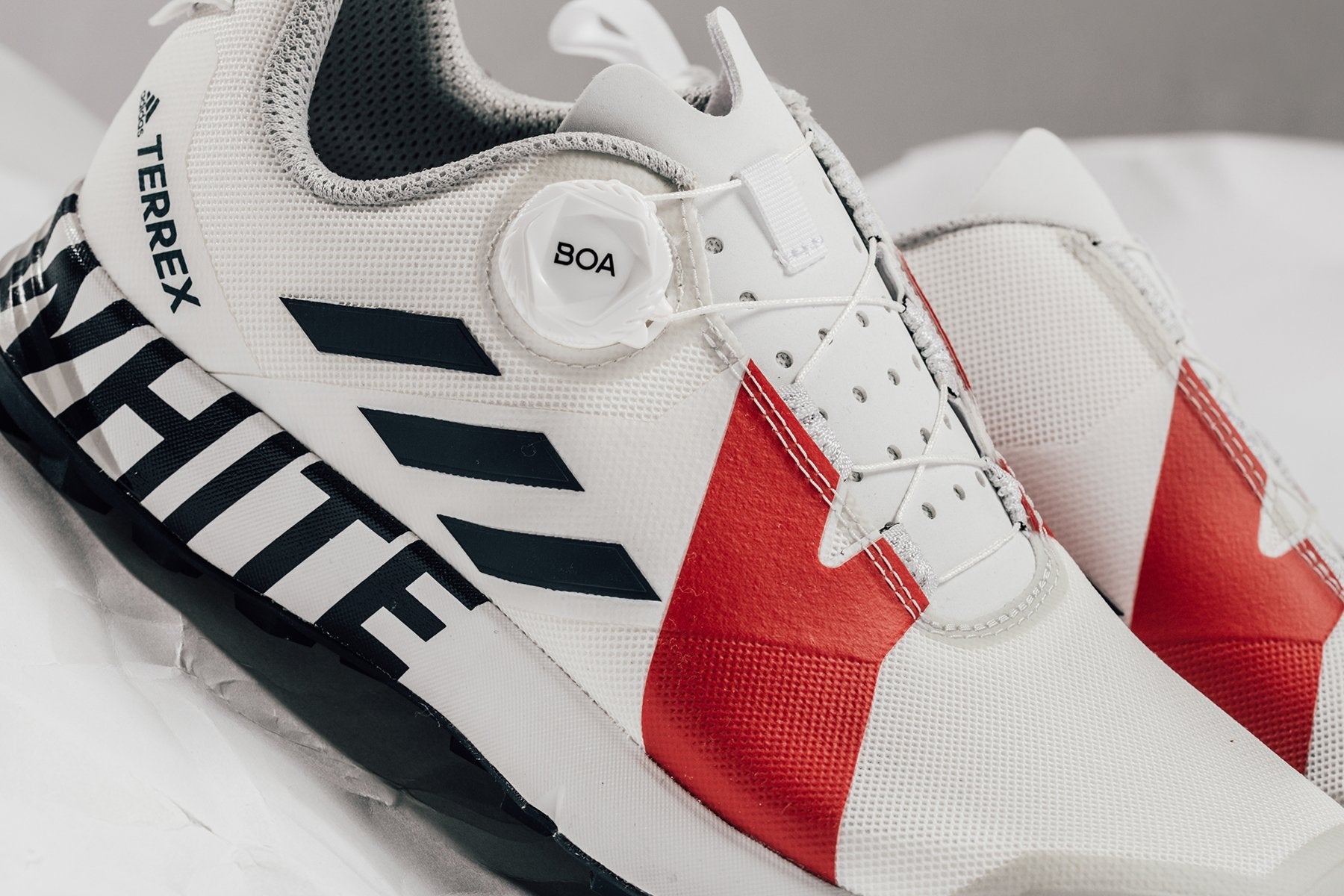 Originals x White Mountaineering Terrex Two BOA - White/Navy – Feature