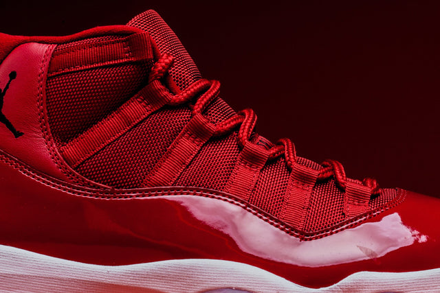 retro 11 white black red