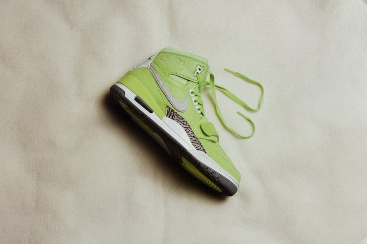 Air Legacy 312 Ghost Green/White-Cement Grey – Feature