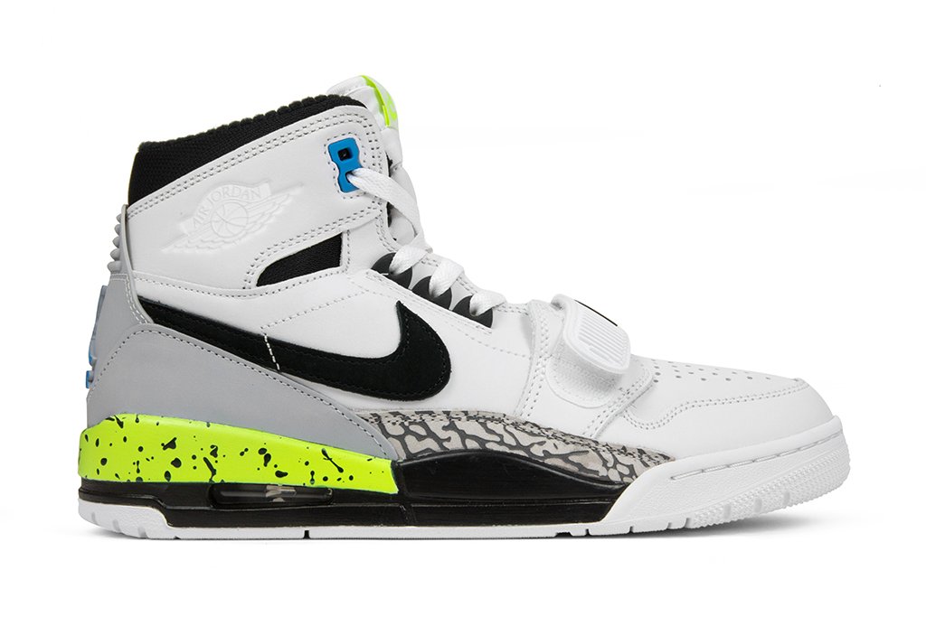 ジョーダン レガシー 312 WHITE/BLACK/VOLT Air Legacy 312 - White/Black/Volt – Feature