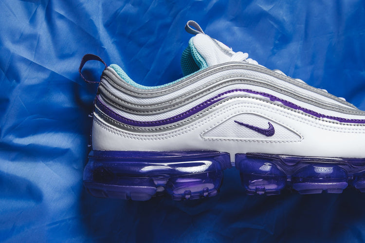 nike air vapormax 97 varsity purple