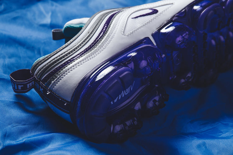 vapormax 97 white purple