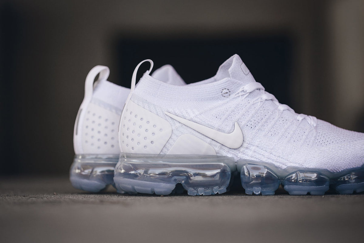 Nike VAPORMAX FLYKNIT 2 White Knit Athletic Shoes with Black Accents Nike Air VaporMax 2023 Flyknit White Black DV1678-102 main image 3