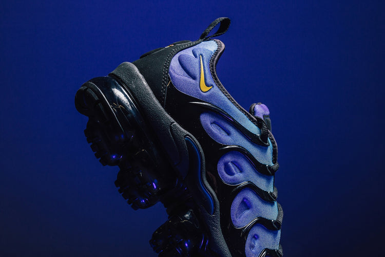 vapormax plus sky blue