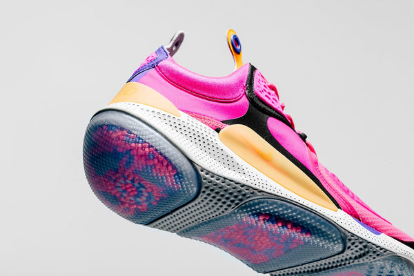 Nike Joyride CC3 Setter Sneaker Hyper Pink/Kumquat Feature