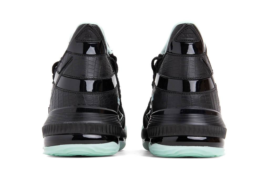 lebron 16 sb black
