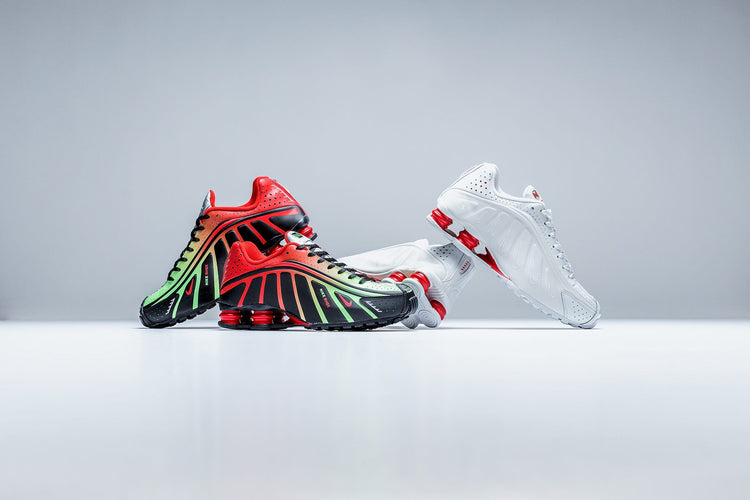 Shox R4/ Neymar Jr - Platinum Tint/Platinum Tint – Feature