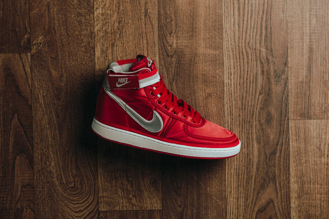 Vandal High Supreme - University Red/Metallic Silver â Feature