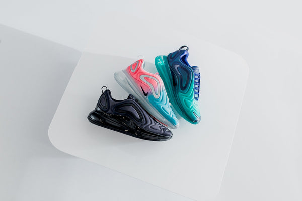 Nike Air Max 720 Pink Sea in Blue