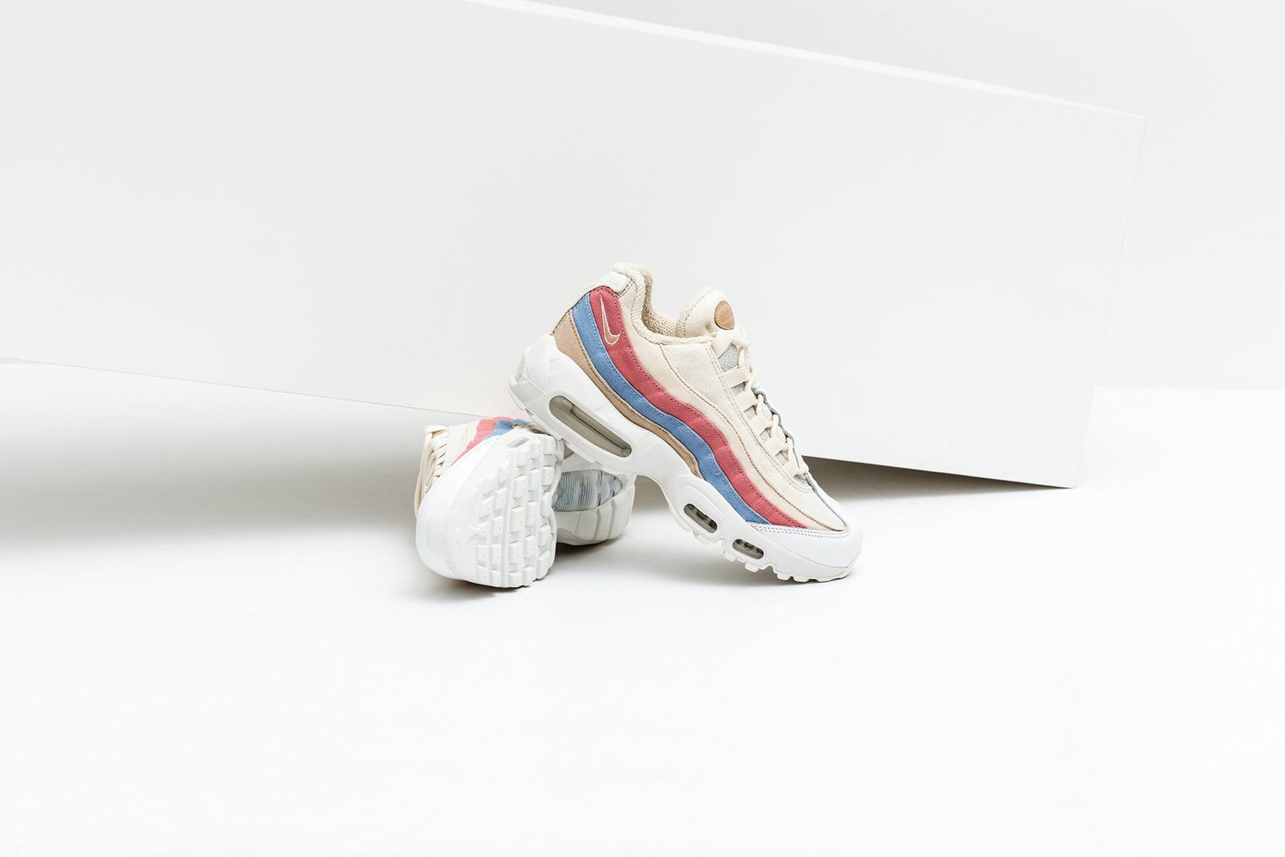 air max 95 crimson tint