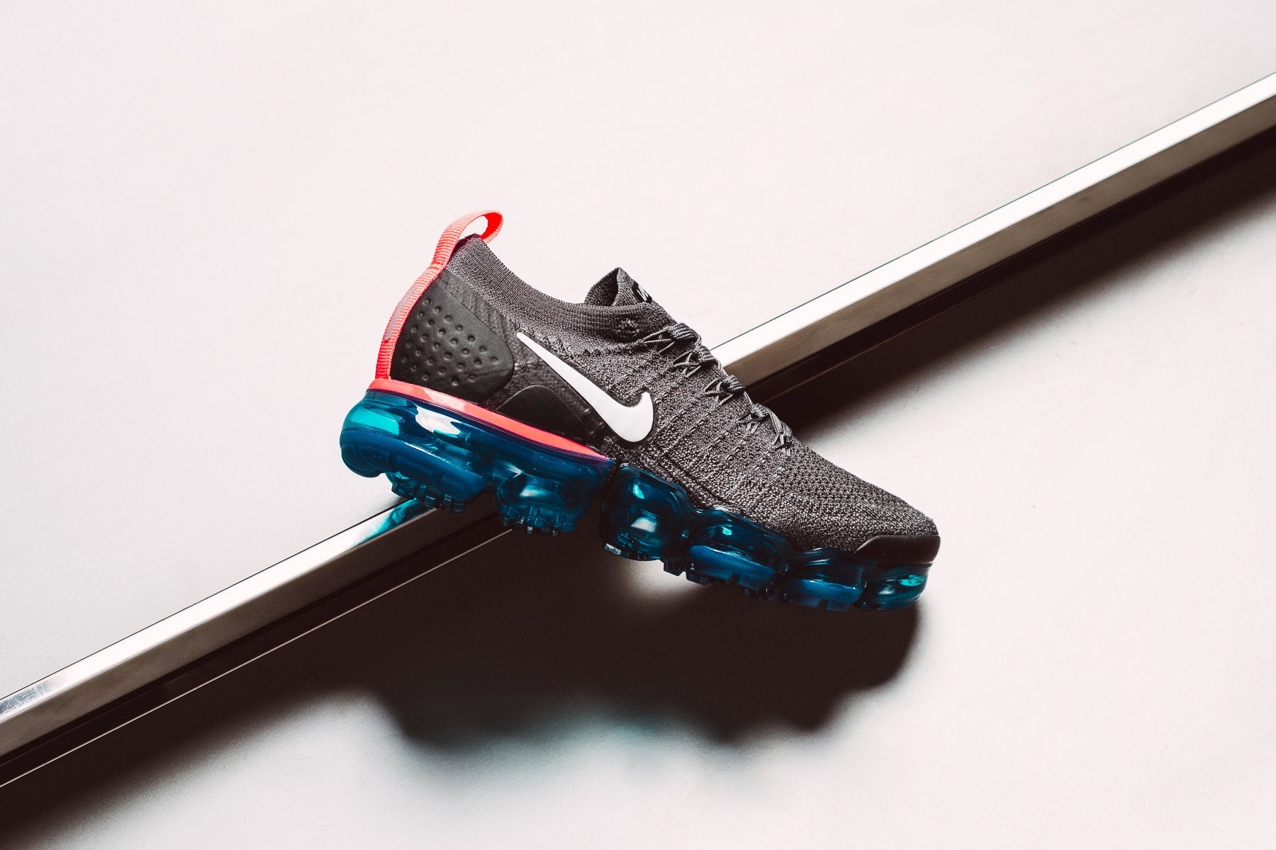 nike air vapormax flyknit 2 thunder grey