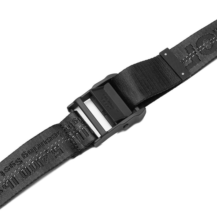 Classic Industrial Belt Black/Black Feature