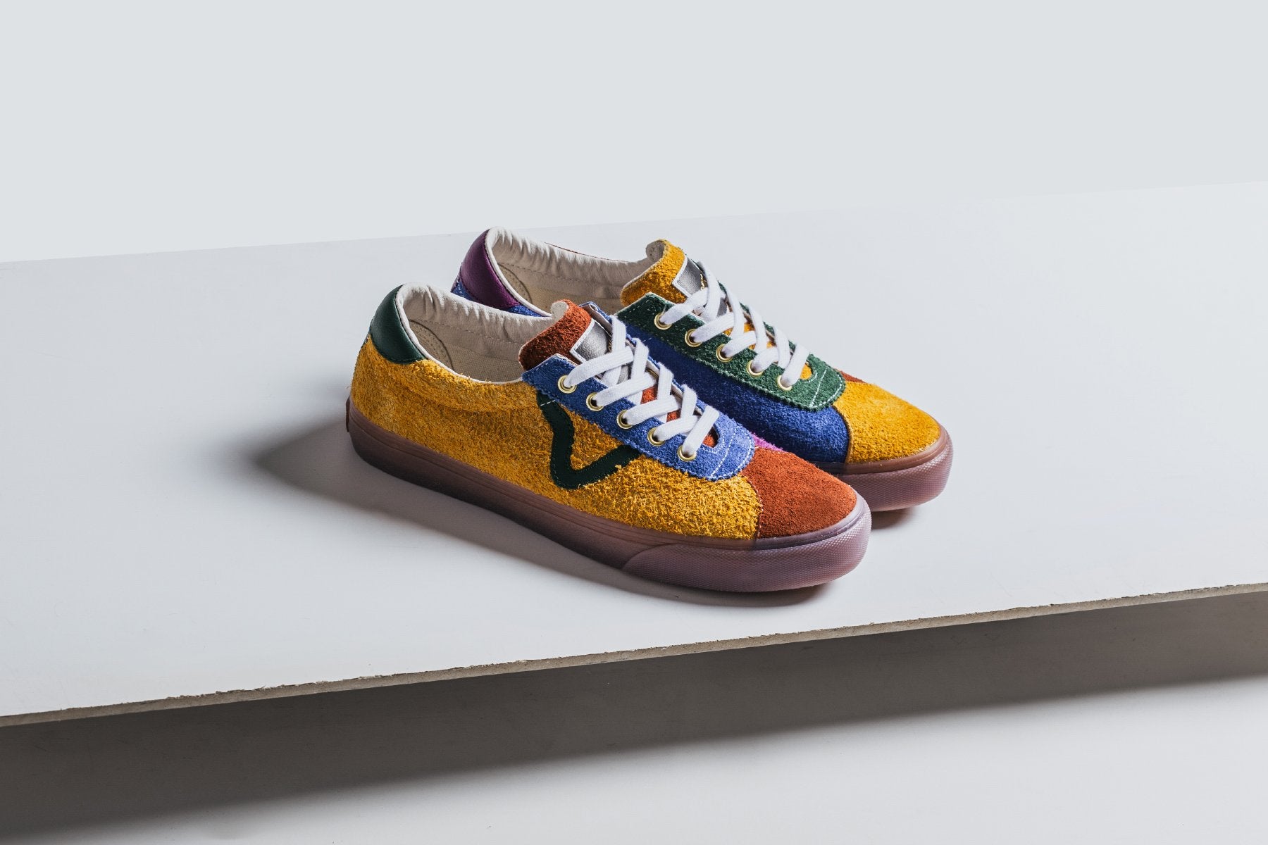 Vans Vault x LQQK Epoch Sport LX - Mulit/Translucent Gum – Feature